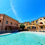 아파트 La Pergola Al